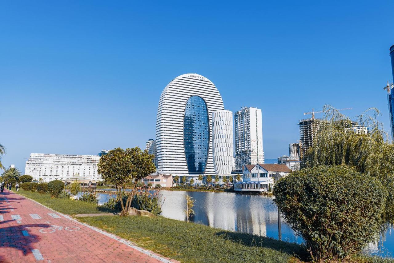 Onyx Palace Delux Batumi Exterior foto